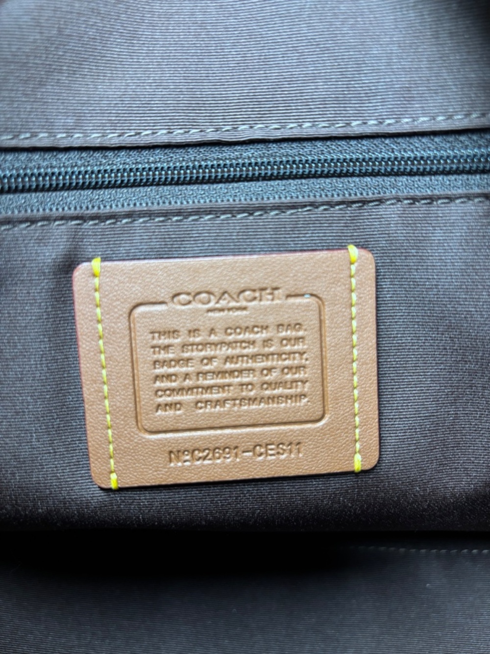 Coach Large Maple Rowan - Picture 16 of 16